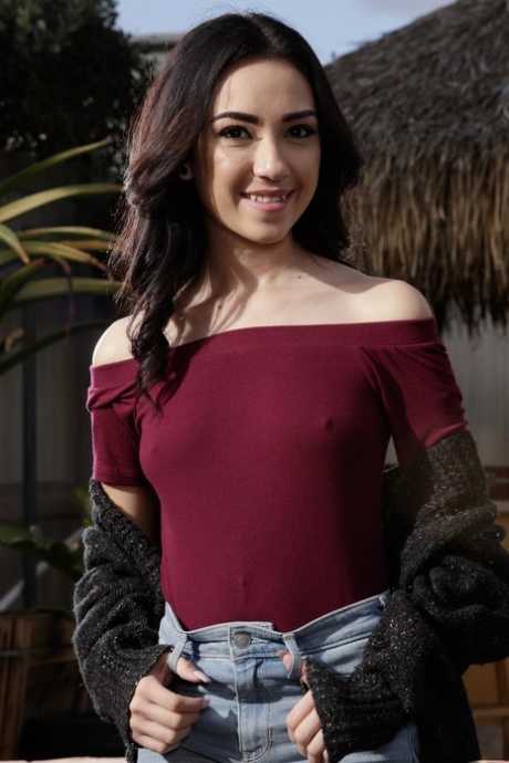Kiley Jay star top pic