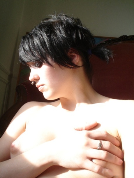 emo nude pics