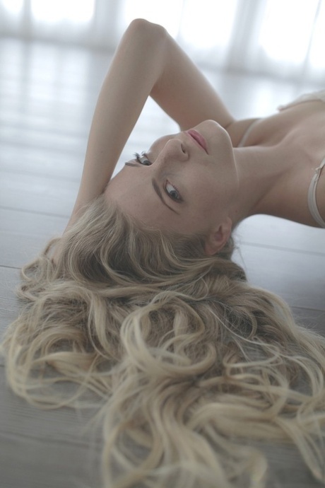 Cayenne Klein top model gallery