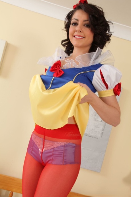 short hair brunette nice galleries