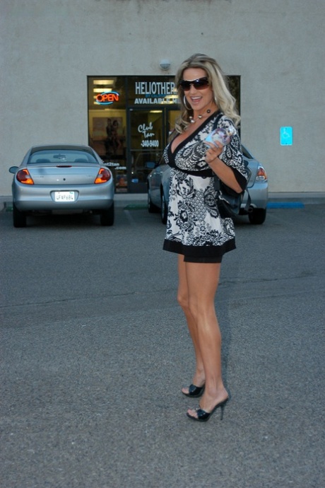 Tiffany Price perfect model pictures