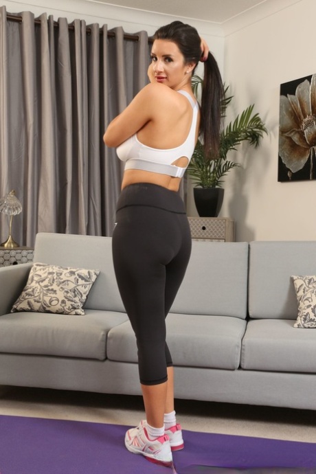 Leggings gebeugt nacktheit sex foto