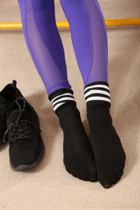 yoga pants feet xxx image