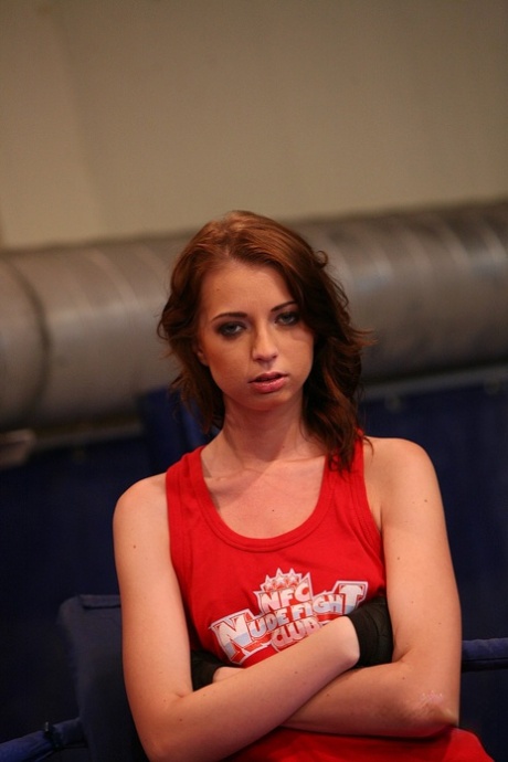Leyla Peachbloom art star pic