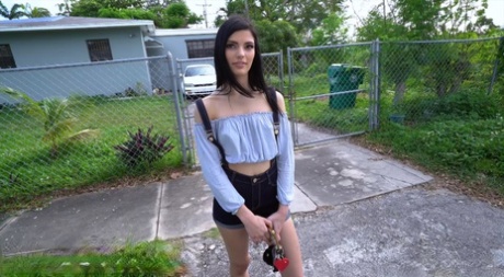 Sadie Blake high quality star pictures