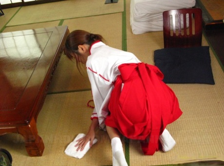 Yuno Hoshi pornographic model archive