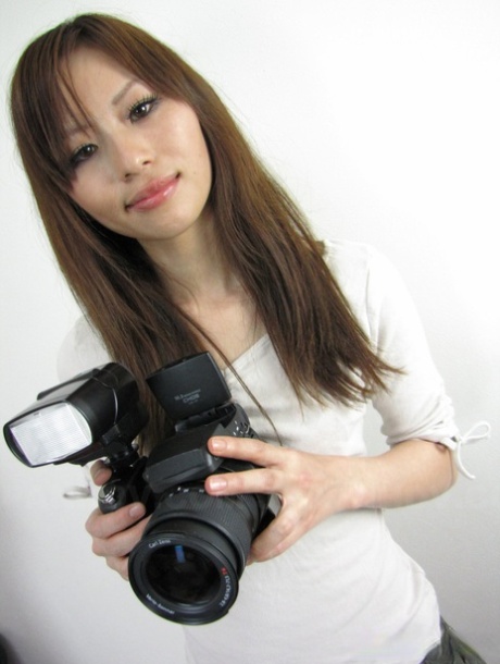 asian housewife porn image