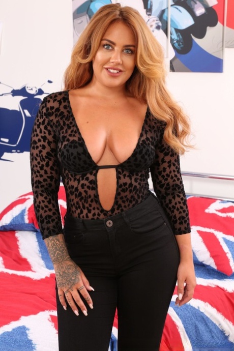 Alexa B hot pornstar archive