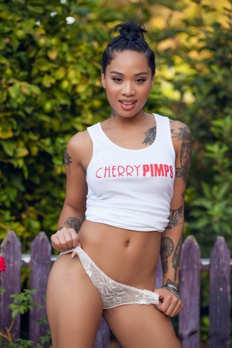 Honey Gold art model gallery