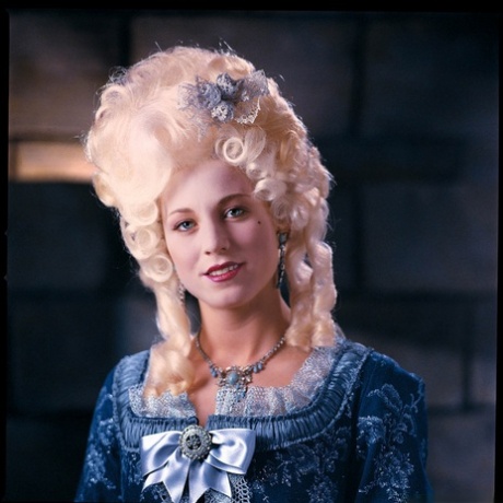 Lynn Stone star art pics