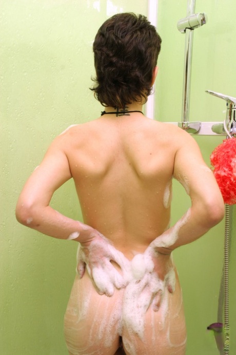 short hair brunette hot sexy img
