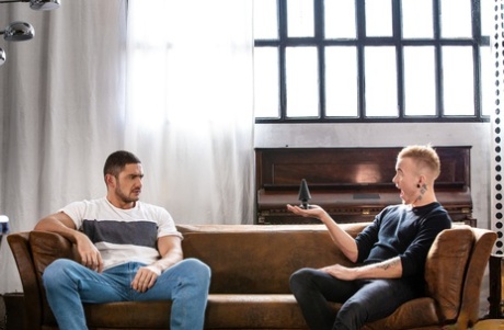 gay dildo xxx nahoře archiv