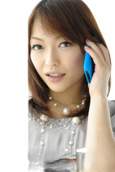 Yukina Aoyama sexy model pictures