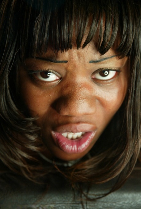 faccia da milf pornografico gratuito archivio