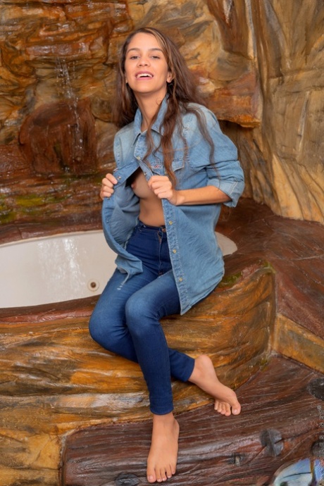 tajta jeans bästa naken foto