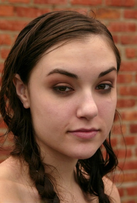 pretty face pornographic img