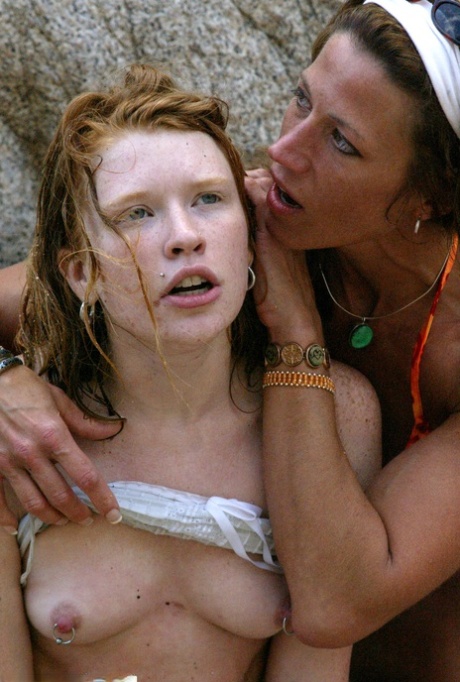 minyon lezbiyen sıcak seksi img