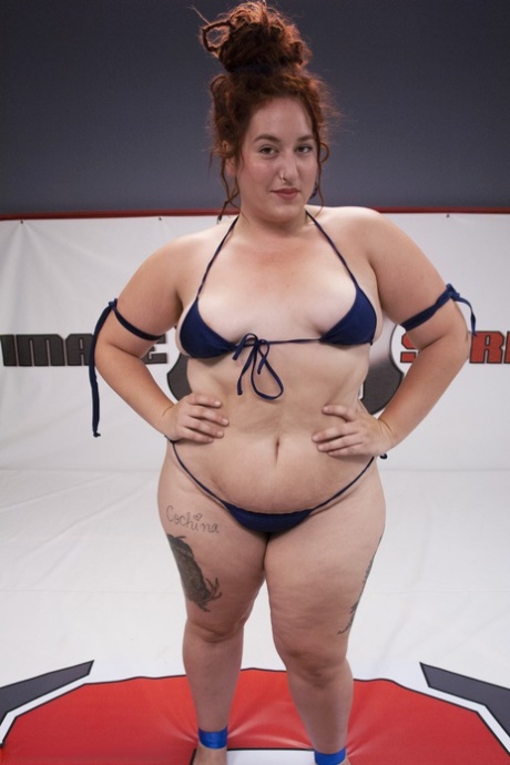 Lux Lives high quality pornstar pictures
