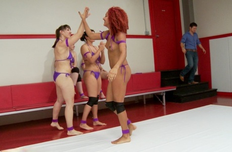 Sasha Banks actress picture