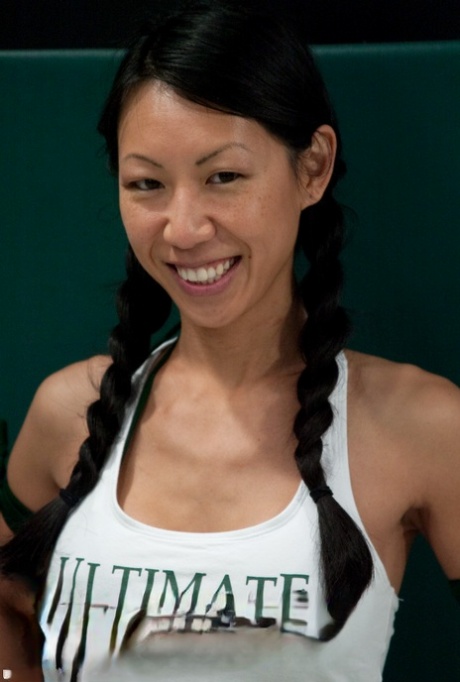 Tia Ling sex actress photos