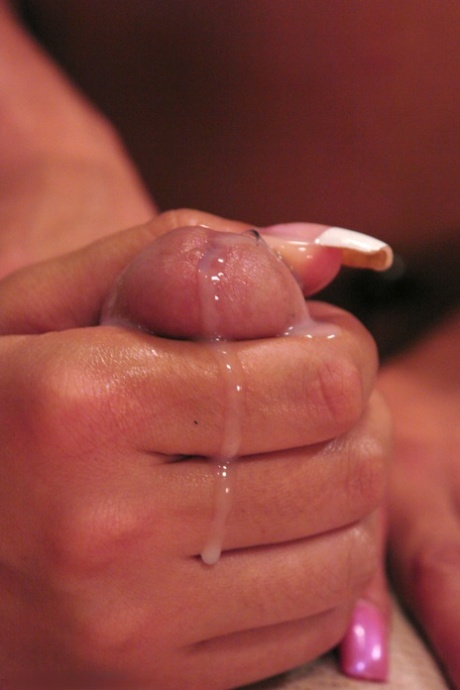 shemale handjob hot xxx pics
