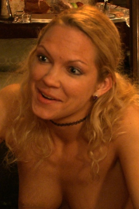 Devi Lynne pornstar erotic image