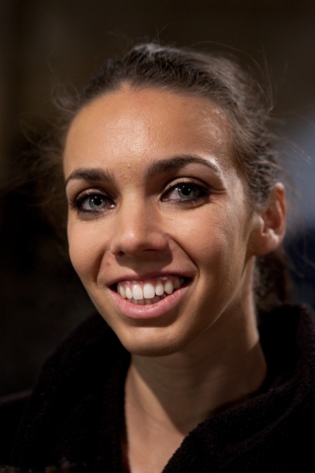 Shae Simone model hd photos