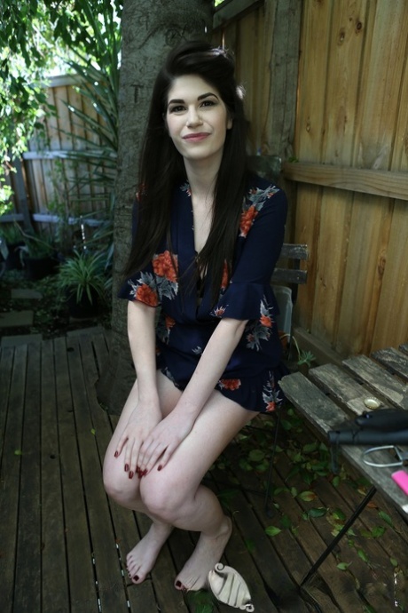 bruna pallida xxx adulto gallerie