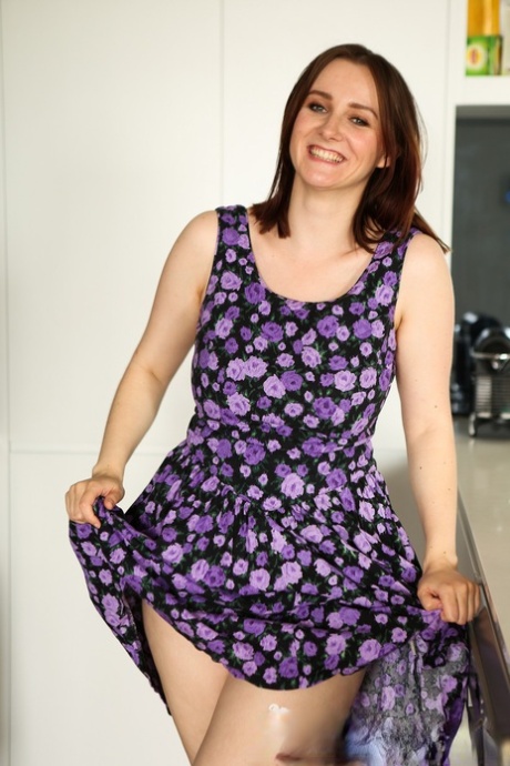 chubby dildo nude pictures