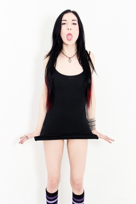 Aiden Ashley model hd picture