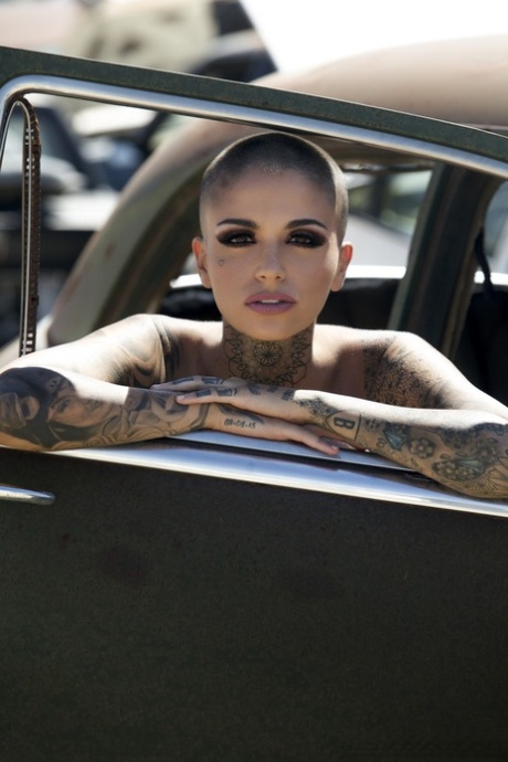 modèle féminin magnifique parfait photos