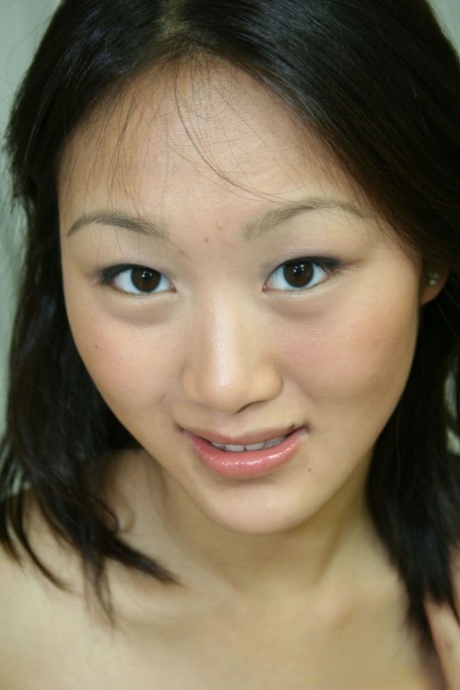 pretty face nude archive