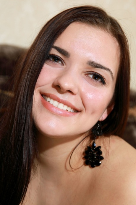 milf face hot naked picture