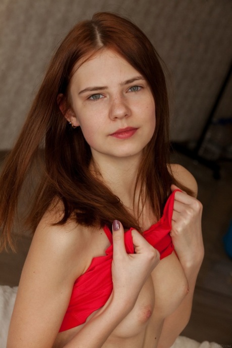 Juliett Lea porn model pic