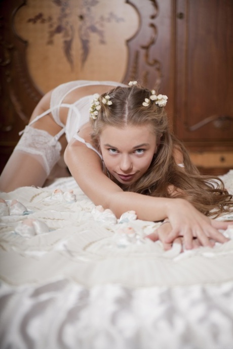 bride beautiful nude photo