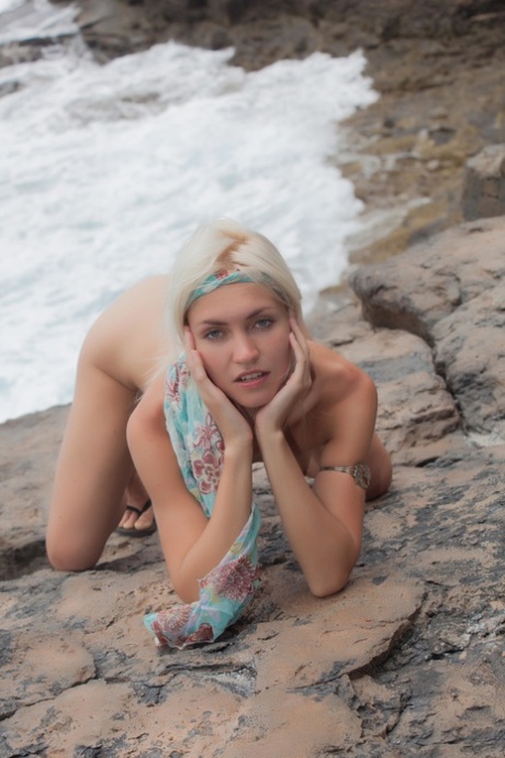 pequeña y delgada sexis xxx imágenes
