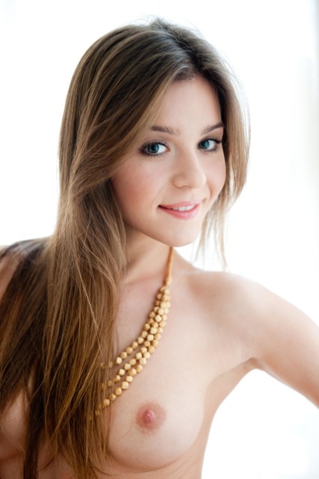 Lily Chey nice model pictures