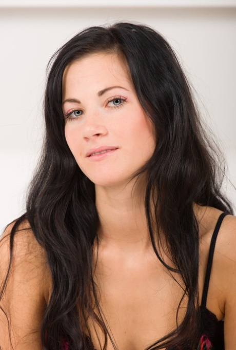 Lauren Crist hot actress photo