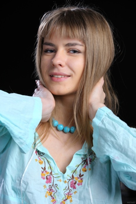 nena peluda erótico foto