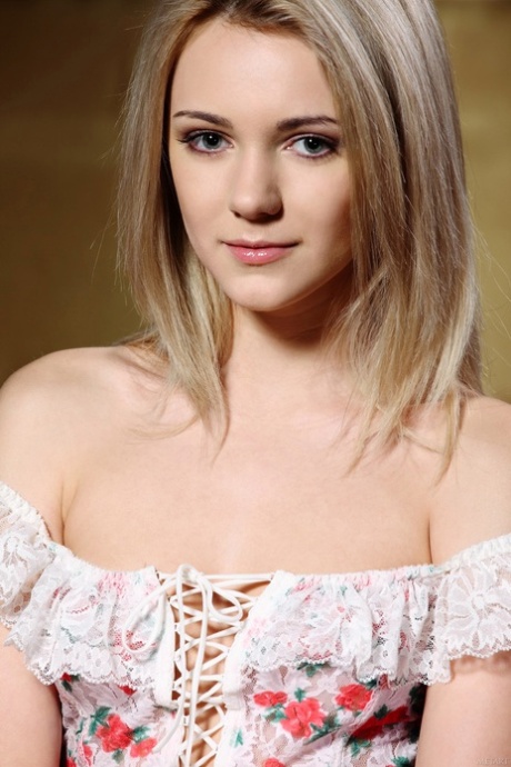 Niki Mey nice model pictures
