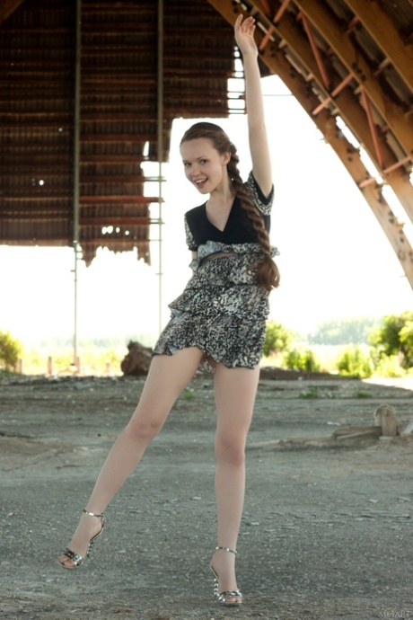 teen high heels erotic images