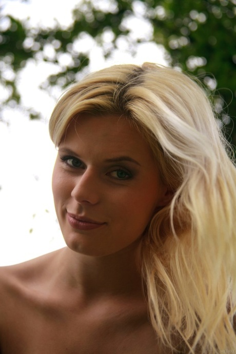 blonda blå ögon xxx free foto