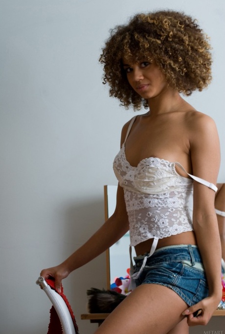 model ebanovine besplatni porno slike