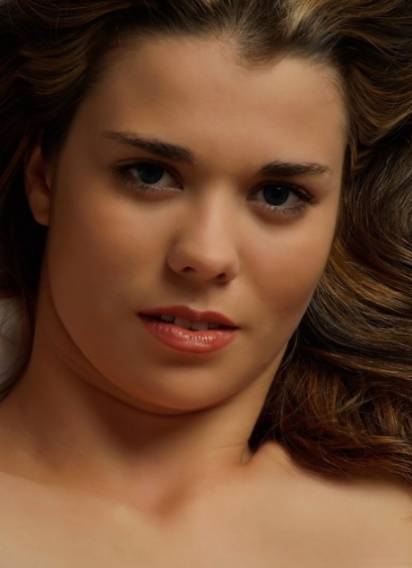 cara bonita arriba caliente imagen