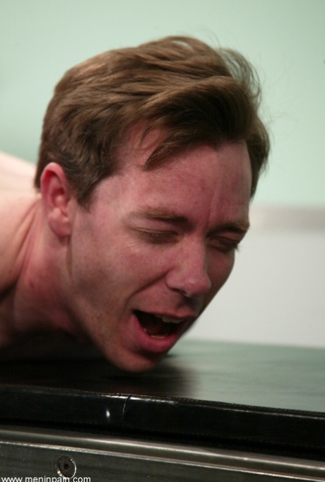 Michael J Cox star nude pics