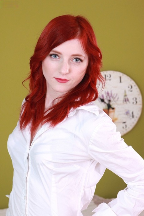 sexy redhead exclusive galleries