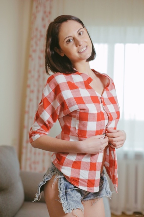 Sade Mare model porn pictures