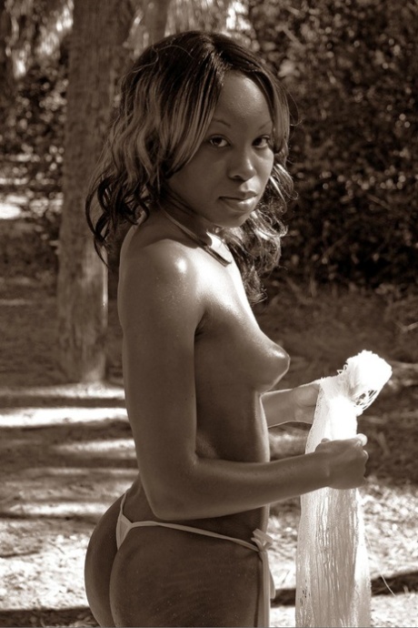 mörkhyad ebenholts nudes sex bilder