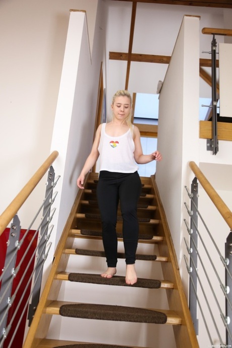 Anna Rey model porn image