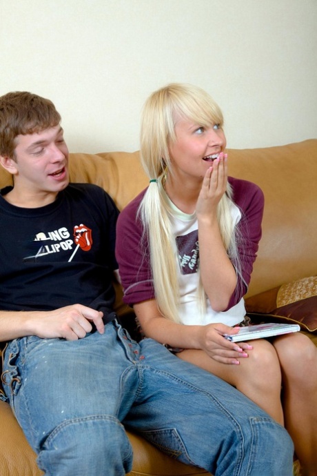 Vikki Blows star adult pics